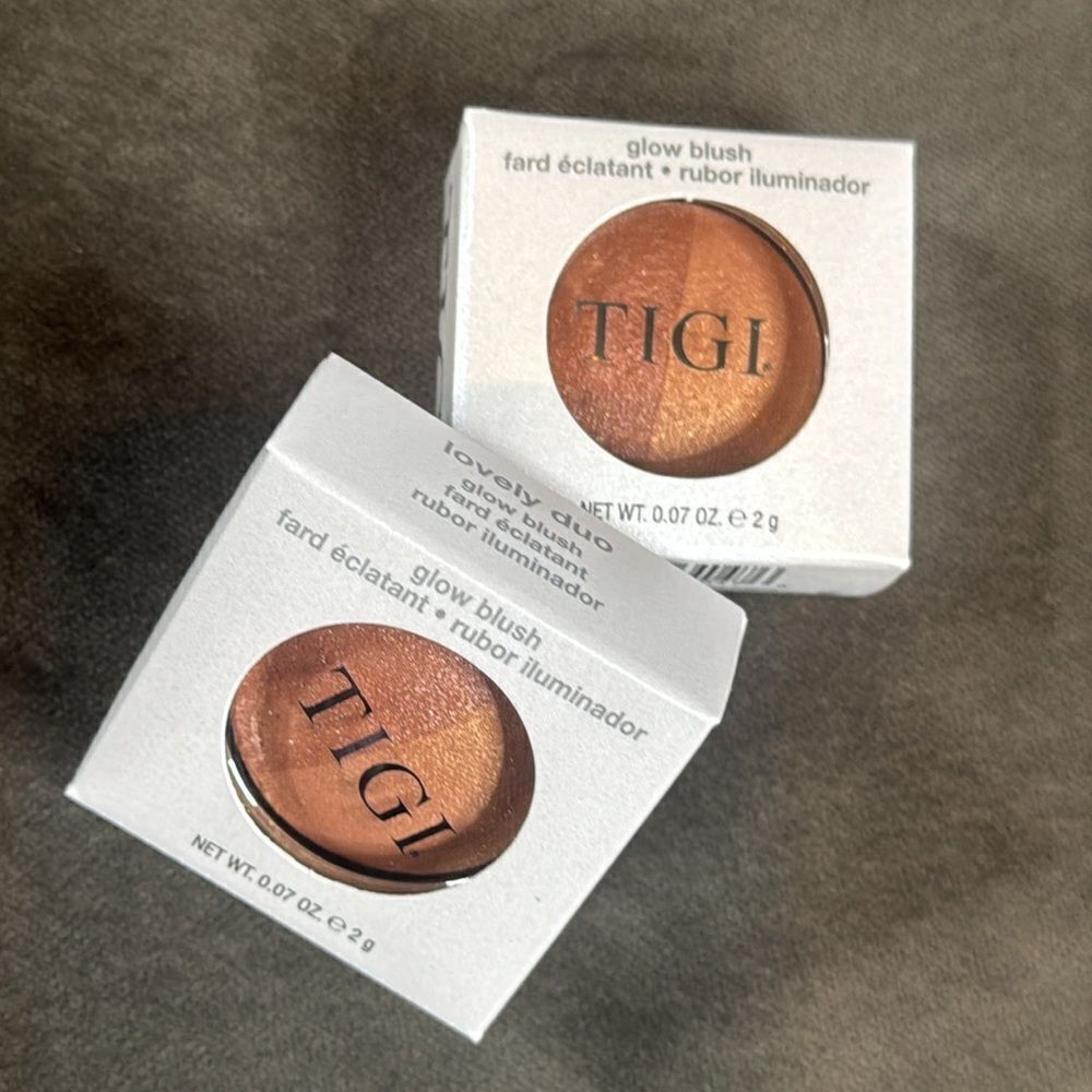 TIGI Professional Cosmetics Glow Blush Lovely Duo 2xCompacts 7342 NEW